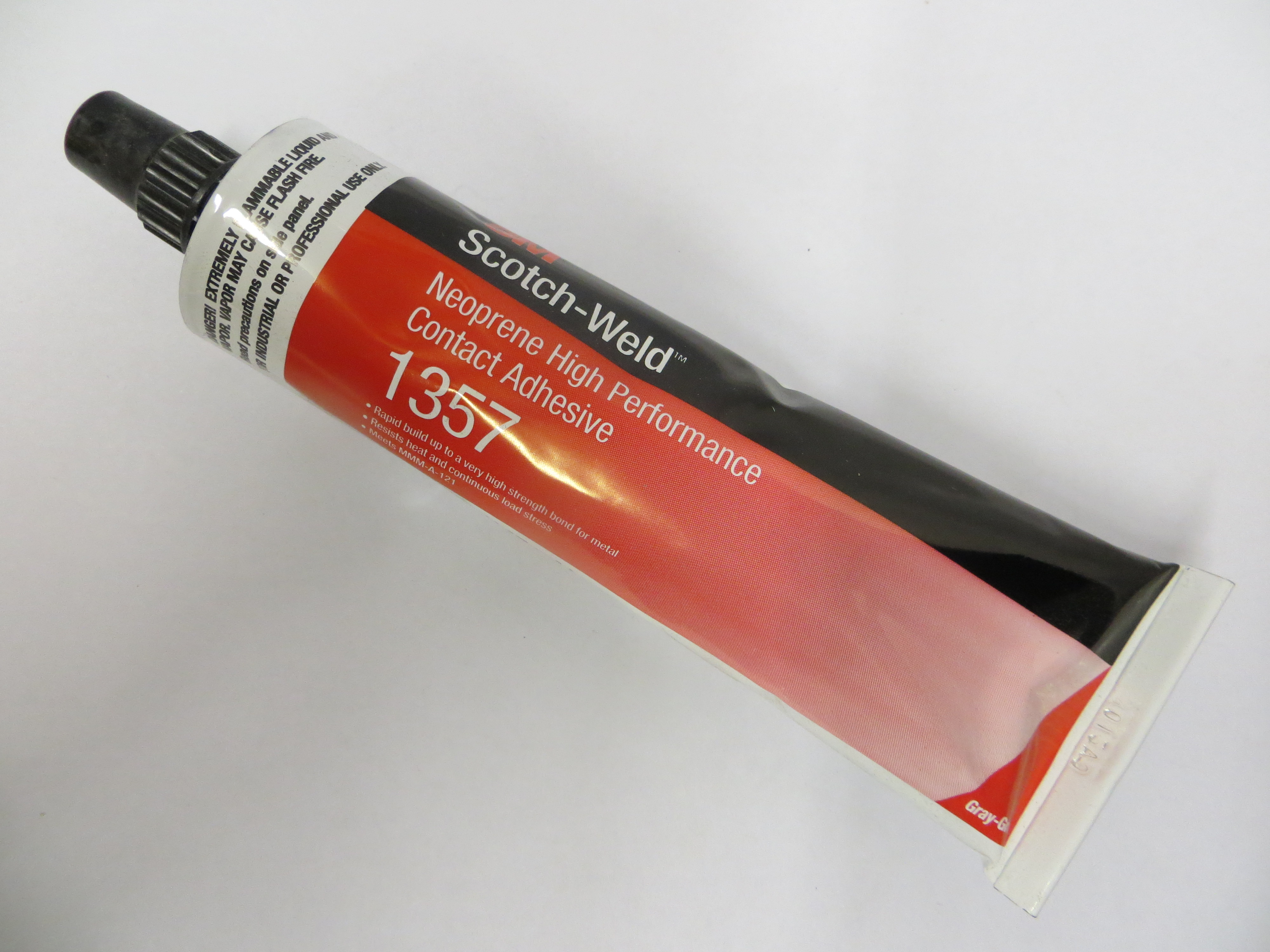 Rubber and Gasket Adhesive 3M 13575oz 20C018C